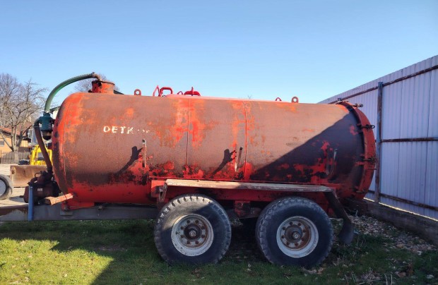 Detk 138-as szippant� 8000 literes, 2008-as �vj�rat