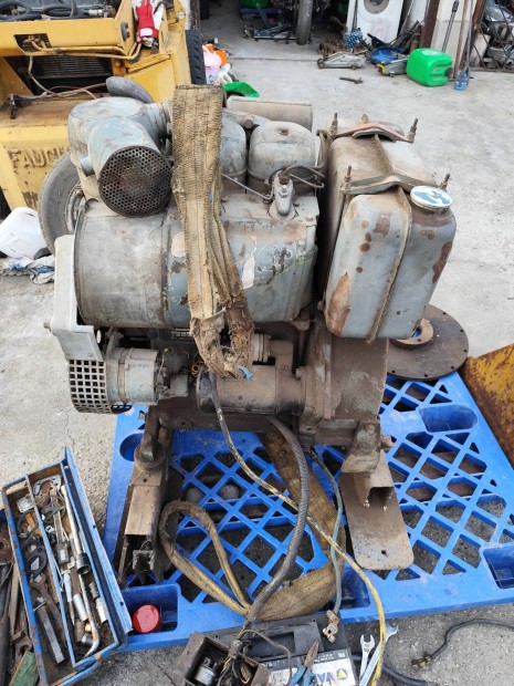 Deutz 912 motor elad