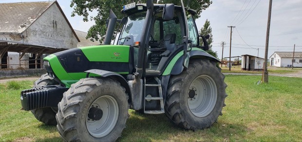 Deutz-Fahr Agrotron M620 Traktor