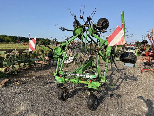 Deutz-fahr KH 640 rendterítő