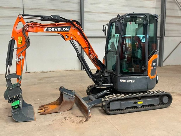 Develon DX 27 Z-7 / 934 üzemóra / Lízing 20%-tól