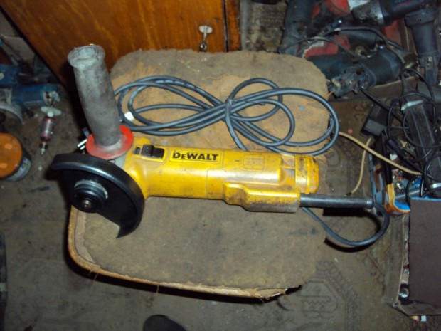 Dewalt 1100watos flex ipari