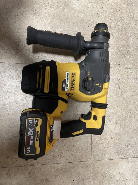 Dewalt 54V sds tvefr egy akkuval elad