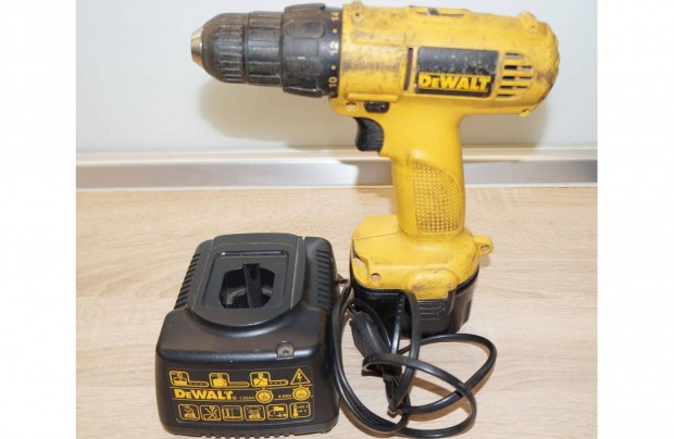 Dewalt Akkumultoros fr-csavaroz, csavarbehajt j akkuval, tlt