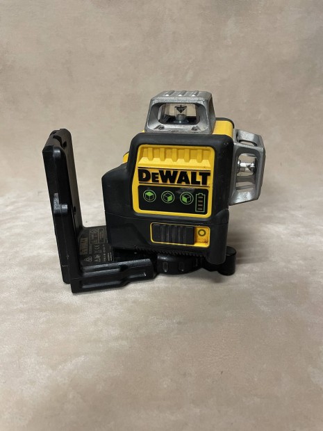 Dewalt DCE089G vonallzer  Hibs!