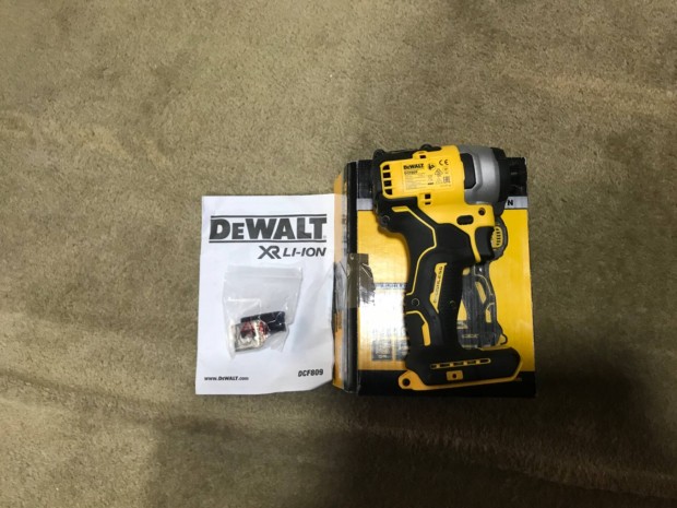 Dewalt DCF809 akkus tvecsavaroz bitbefogssal 18 V