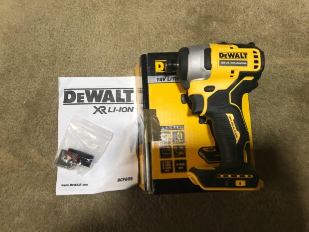 Dewalt DCF809akkus tvecsavaroz bitbefogssal 18 V | 190 Nm |