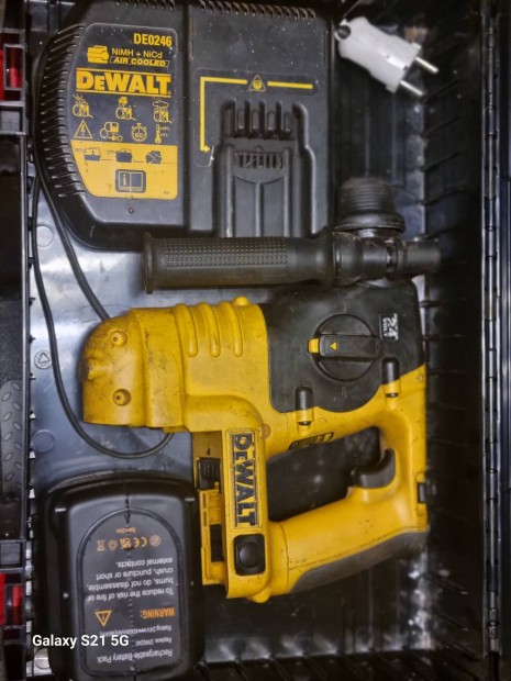 Dewalt akkus tvefr 24 volt. akuval , tltvel s kofferrel