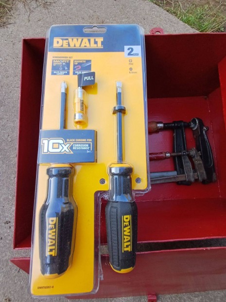 Dewalt csavarhz