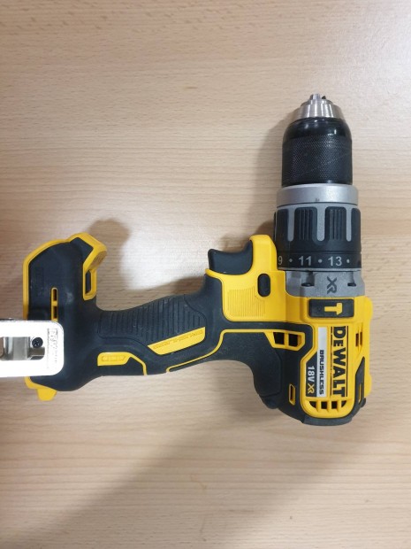 Dewalt dcd 796 akkumultoros csavarbehajt jszer 