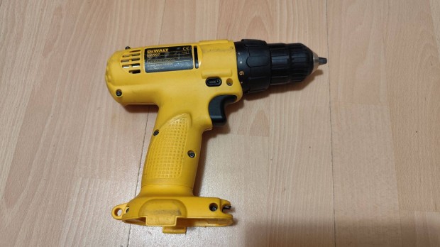 Dewalt fúró csavarbehajtó 12V kicsit hibás