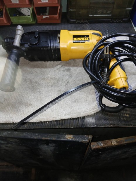 Dewalt fúrókalapács