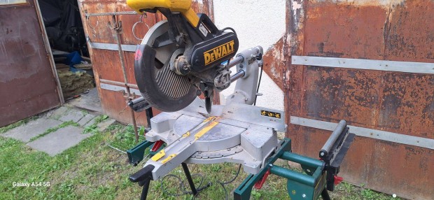 Dewalt gérvágó körfürész