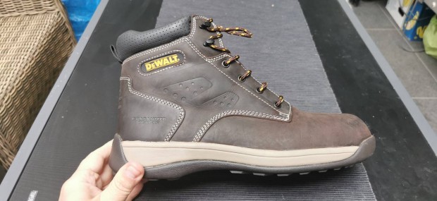 Dewalt munks bakancs 46. 