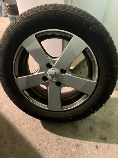 Dezent 4x100 alufelni szett tli gumival 185/65/R15
