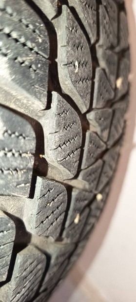 Dezent 8Jx17H2 ET30 5x120 alufelni + 225/45 r17 t�ligumi 