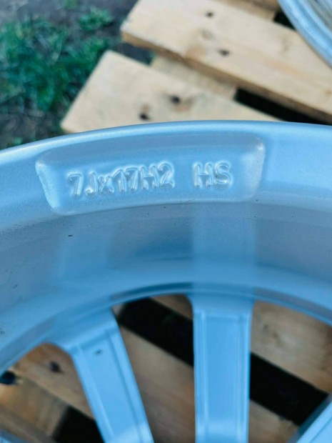 Dezent TA Silver 17" Alufelni