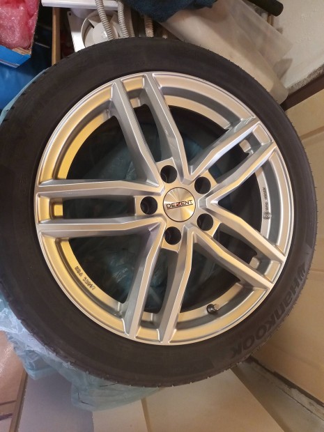 Dezent TR 17 col felniszett Hankook nyri gumival