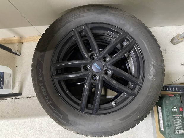 Dezent alufelni t�li gumival