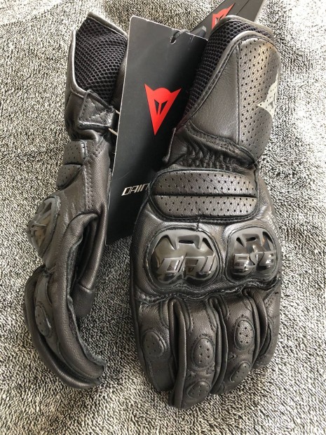 Dianese Impeto M motoros keszty