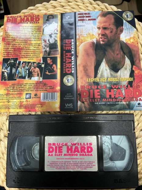 Die hard az let mindig drga vhs m