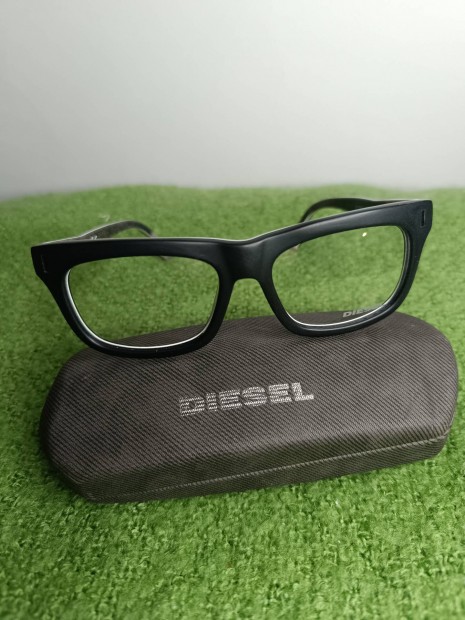 Diesel szemvegkeret
