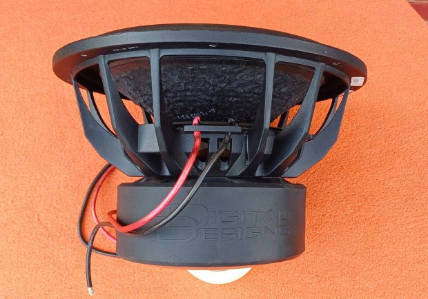 Digital Designs DD3512eD2 2×2 ohmos autós subwoofer