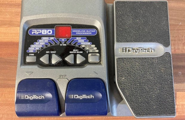 Digitech RP80 multieffekt