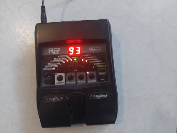 Digitech Rp70 multiefekt