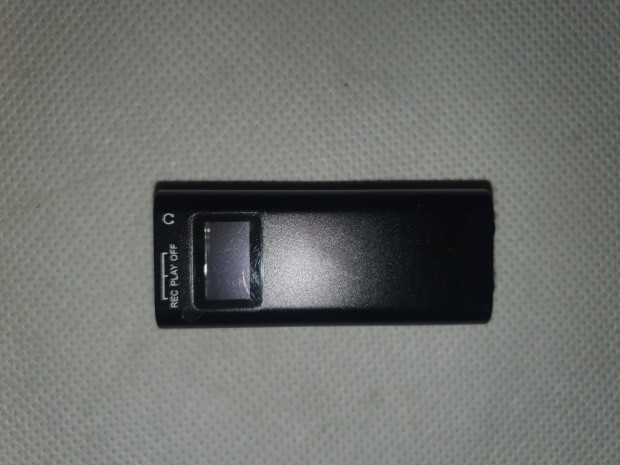 Diktafon hangrgzt ultra mini Vox-os hangra induls 8GB