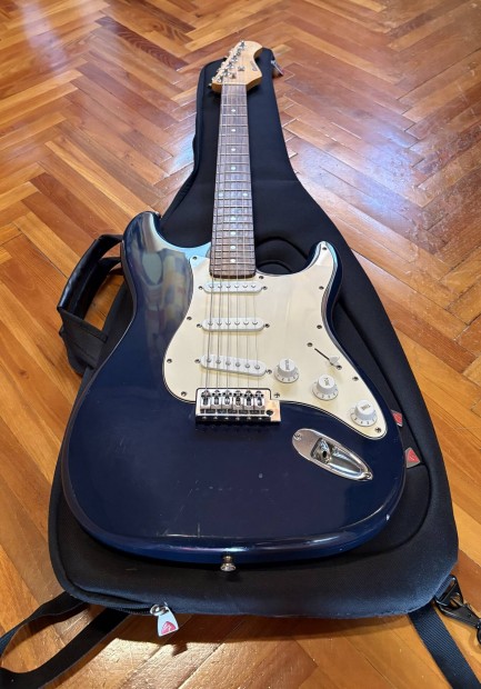 Dimavery stratocaster elektromos gitr