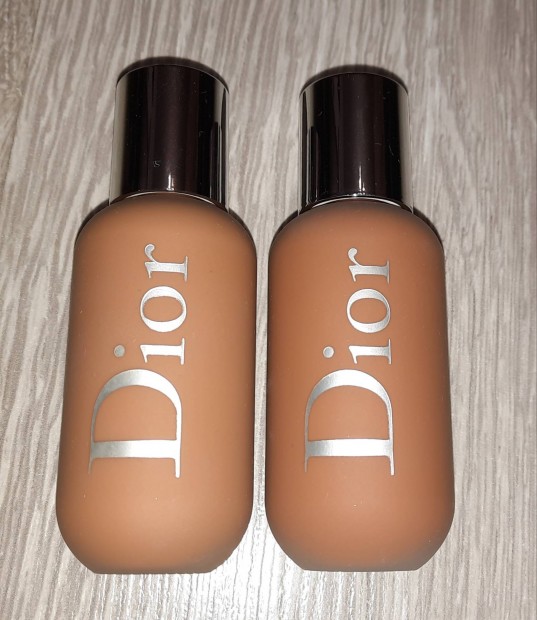 Dior Backstage Foundation folykony alapozk