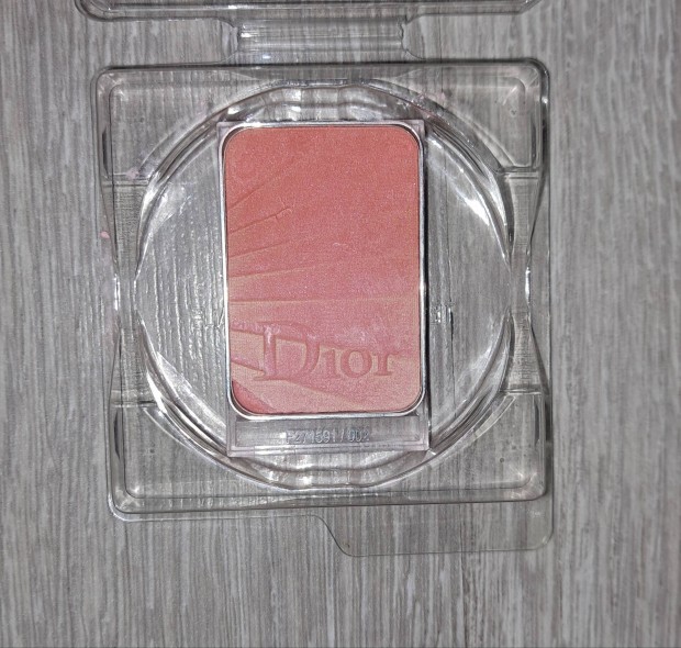 Dior Blush pirost
