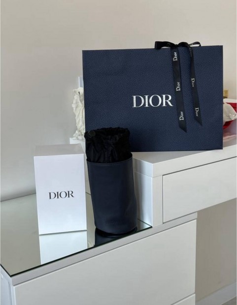 Dior frfi neszesszer 