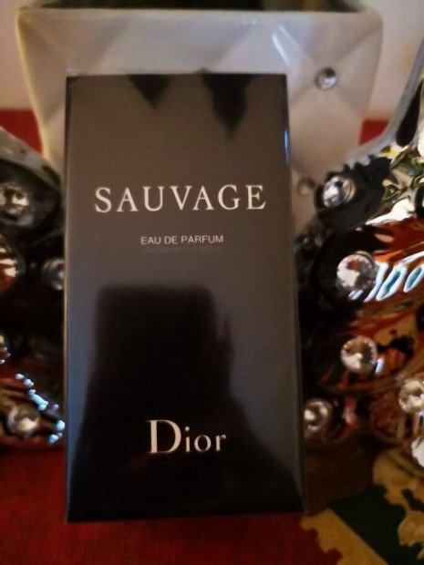 Dior sauvage 100 ml férfi parfüm bontatlan