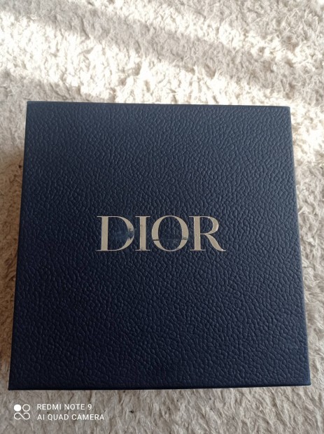 Dior sauvage dszdoboz 