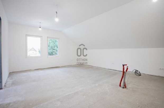 Di�sdi 43 nm-es h�z elad�