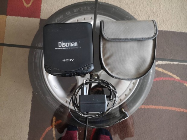 Discman Sony D-131 minden tartozkval 