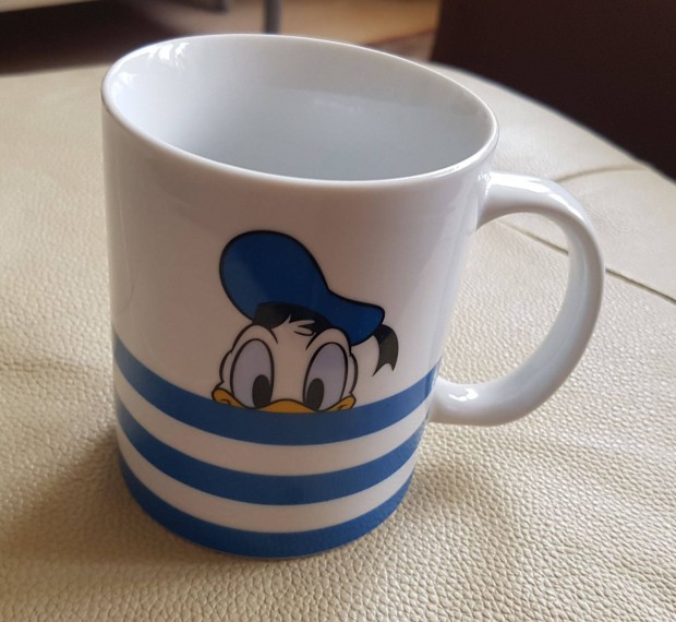 Disney Donald kacsa Butlers bgre Kermia Porceln