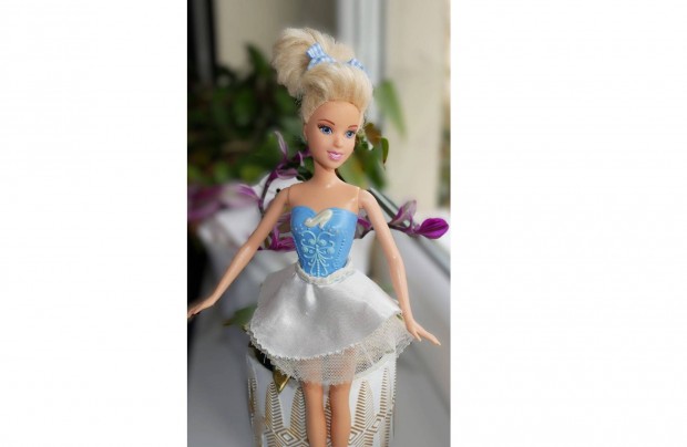 Disney Hfehrke Barbie baba - Mattel