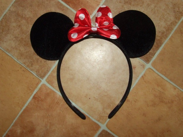 Disney Minnie egr hajpnt