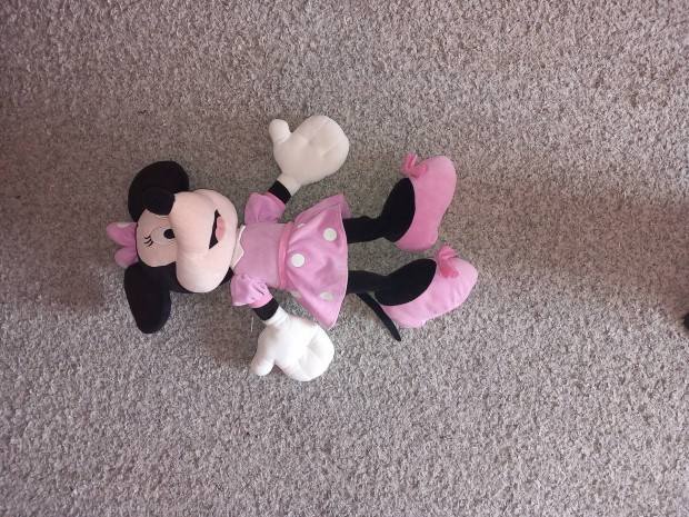 Disney Minnie egr plss (68 cm)