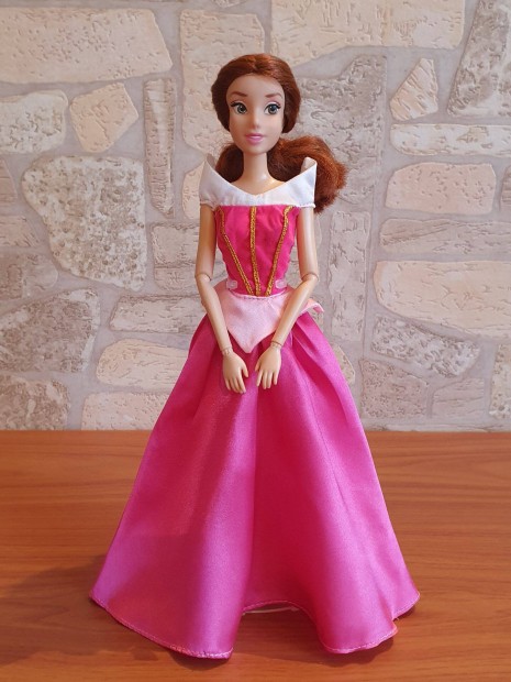 Disney store Szpsg s Szrnyeteg: Belle barbie baba