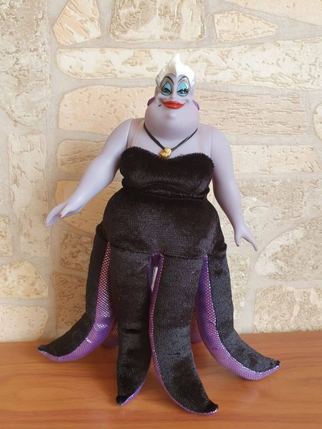 Disney store Ursula barbie baba