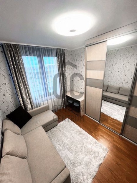 Diszkr�t luxus a v�zparton - 3 szob�s lak�s a Marina parton