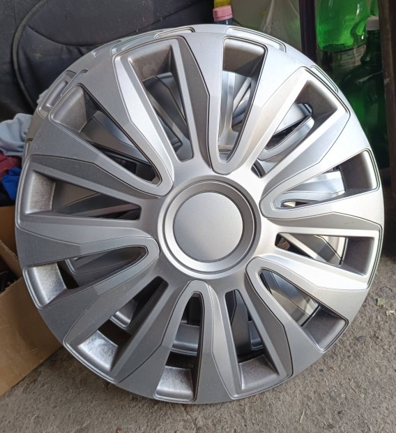 Dsztrcsa 15"