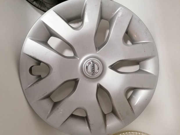D�szt�rcsa 4db, Nissan Juke-ra 16"-os