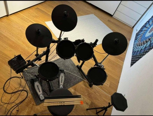 Dob kszlet, Alesis Turbo Mesh E-drum Kit