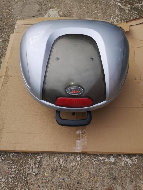 Doboz 42L motorra