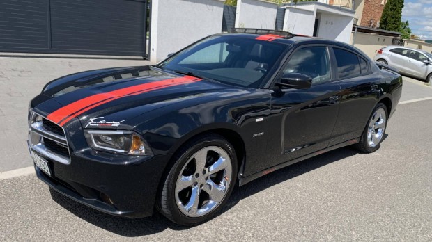 Dodge Charger 5.7V8-Hemi.GAR.96e.KM.Dr.Dre-Hifi...